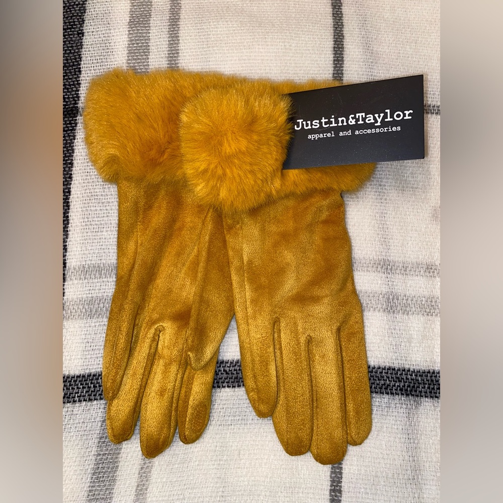 Justin & Taylor Faux Fur Cuff Gloves